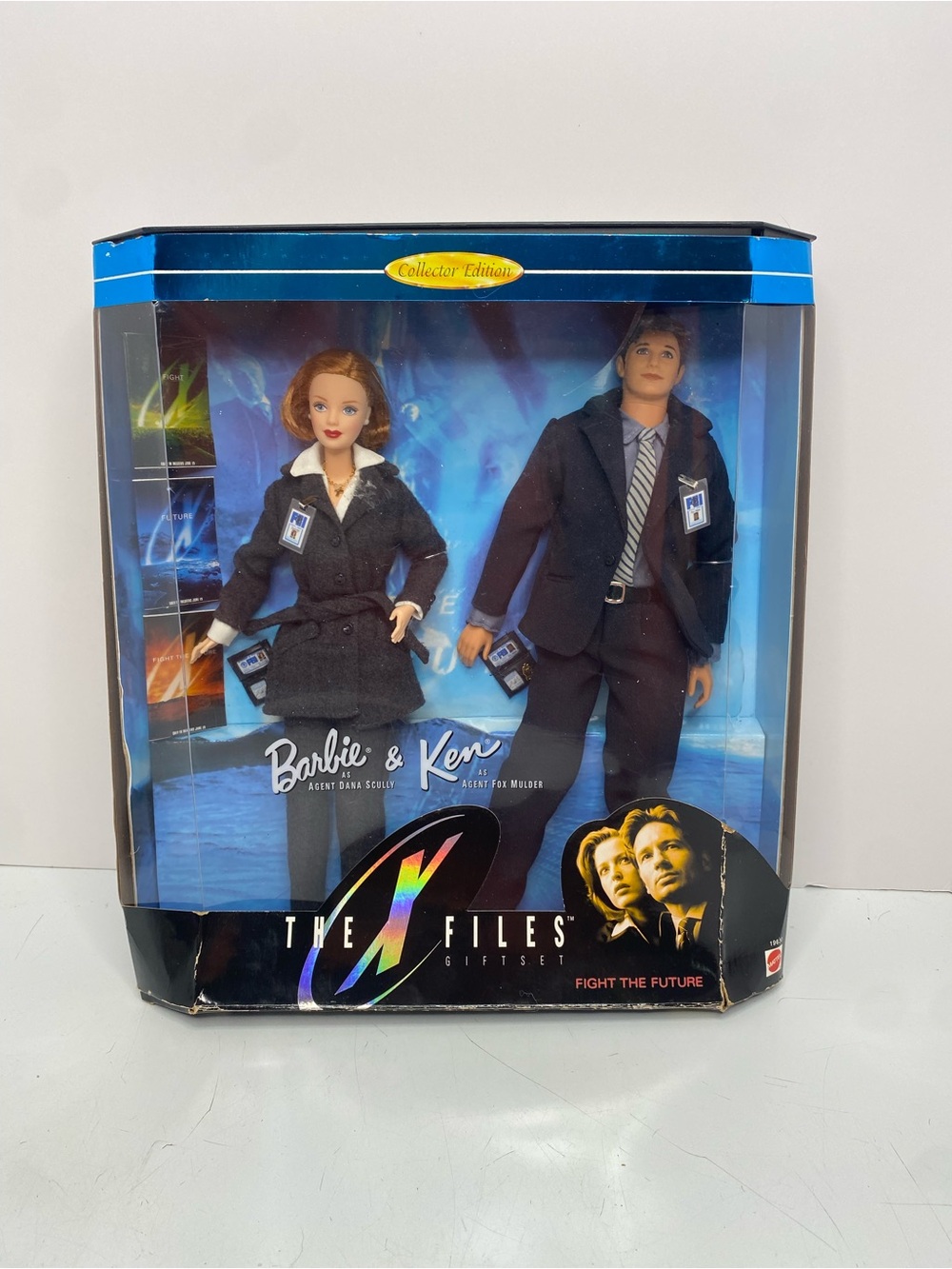 Barbie Ken X-Files Giftset 1998 Mattel Agent Mulder Scully Figures BOX DAMAGE